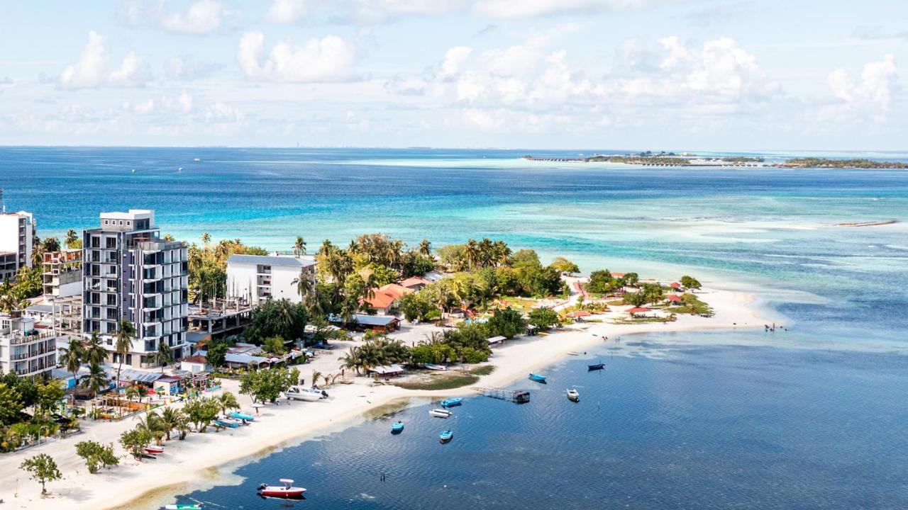 Triton Prestige Seaview And Spa Maafushi Dış mekan fotoğraf