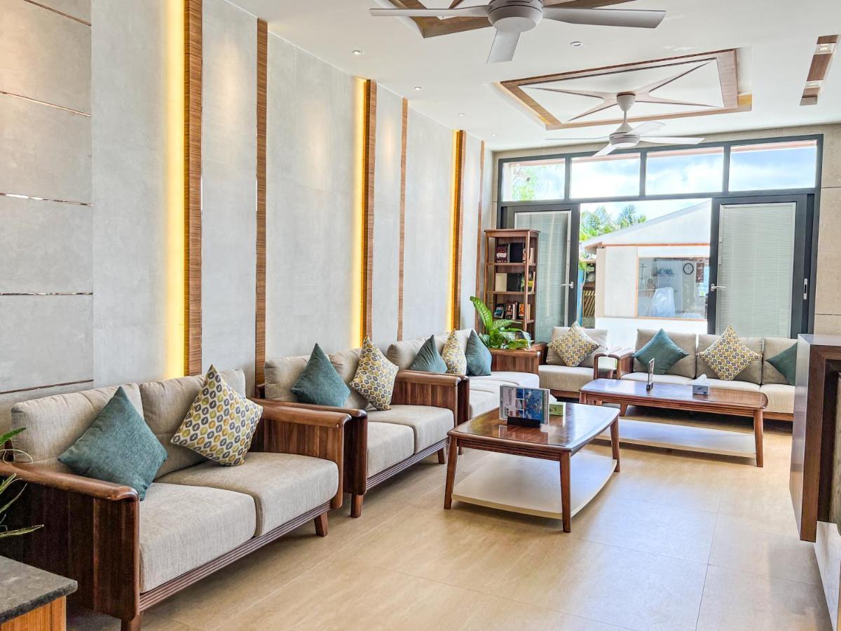 Triton Prestige Seaview And Spa Otel Maafushi Dış mekan fotoğraf