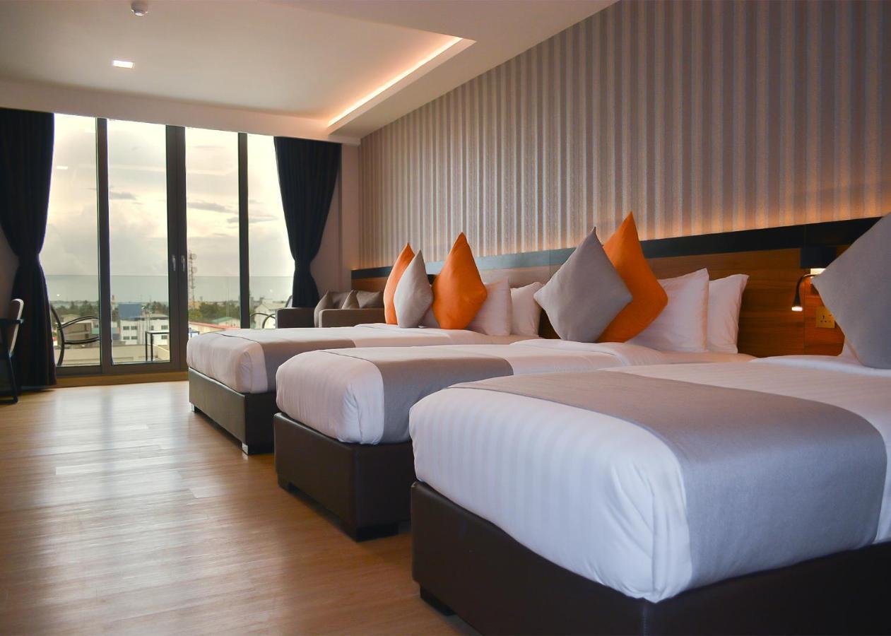 Triton Prestige Seaview And Spa Maafushi Dış mekan fotoğraf