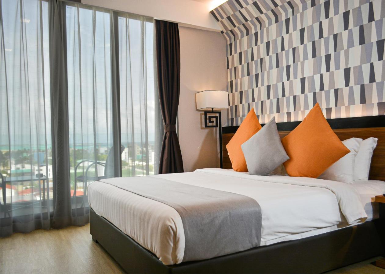 Triton Prestige Seaview And Spa Maafushi Dış mekan fotoğraf