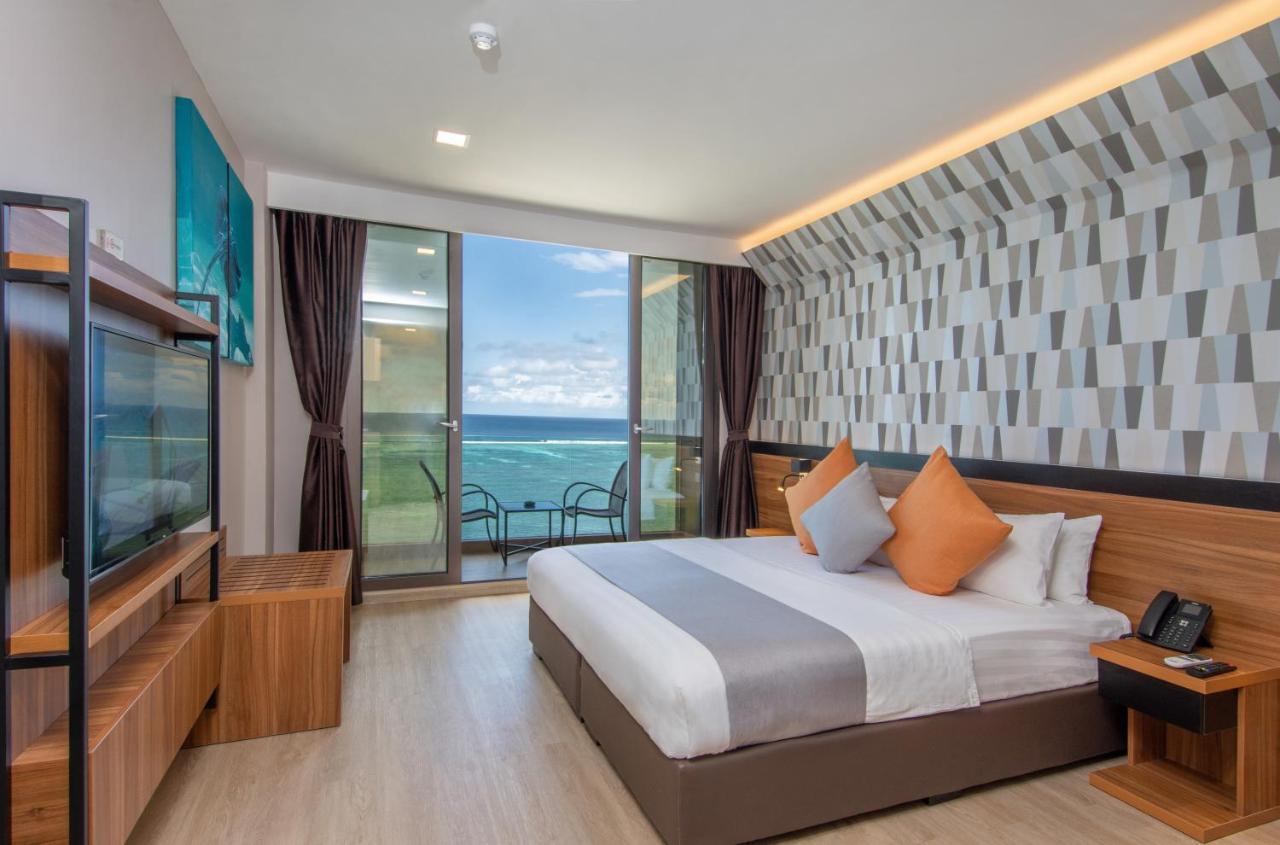 Triton Prestige Seaview And Spa Maafushi Dış mekan fotoğraf